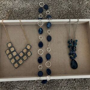 Elegant Blue and Silver Necklace Set